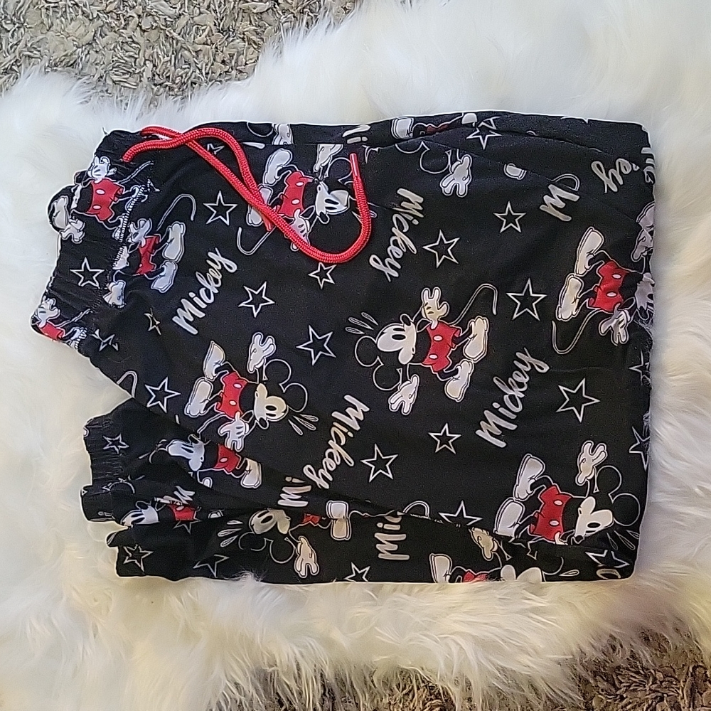 🛍️Disney jogger style pants size M